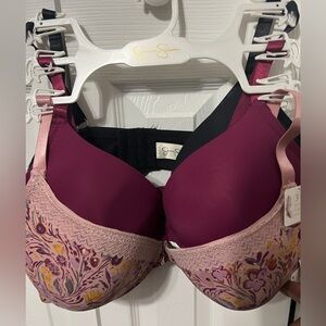 Jessica Simpson 3-Pack Bras in three colors (stamped, burgundy and black)